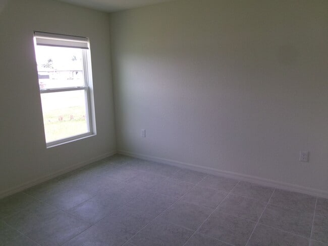 Building Photo - New Construction 3/2/2 Close to Mariner High School and Library