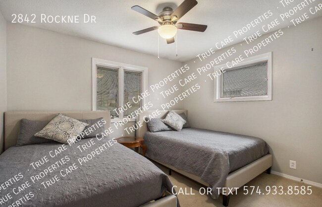 Building Photo - 2842 Rockne Dr