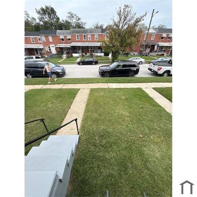 Building Photo - 3 Bedroom Housing Voucher Accepted