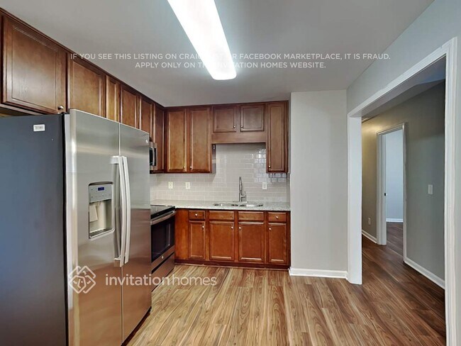 Building Photo - 1027 Tilden Rd