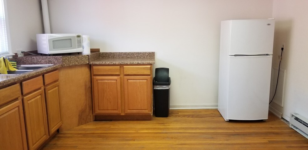 Large Kitchen - 20 W Main St