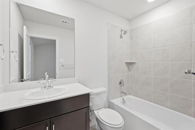 Building Photo - 145 Lost Crk Trl