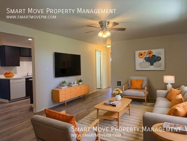 Building Photo - 2561 Targee-