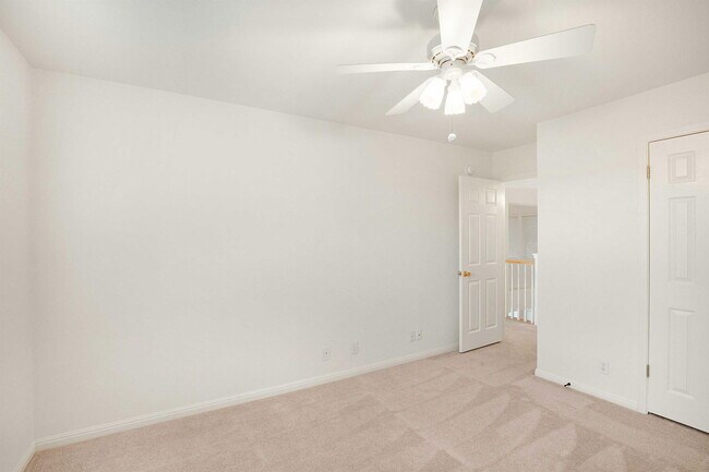 Building Photo - 2514 Crenshaw Dr