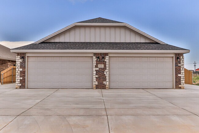 Building Photo - 1220 Preston Trails