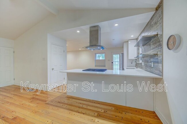 Building Photo - 10602 Tioga Ct