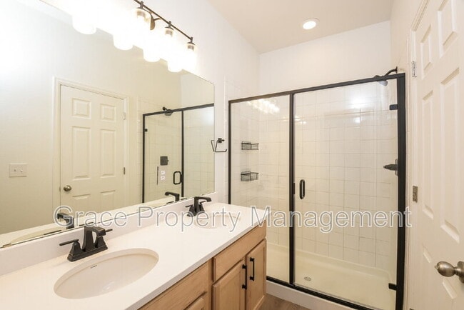 Building Photo - 9681 Truckee St