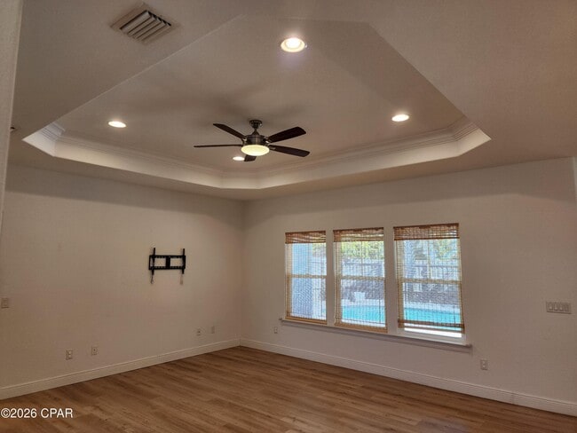 Building Photo - 114 Heather Dr