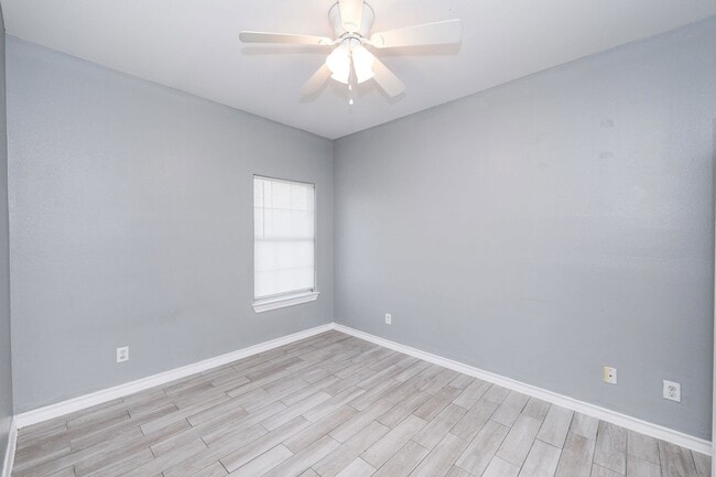 Building Photo - 205 W San Carlos St