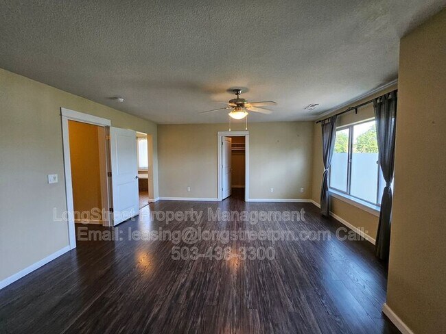 Building Photo - 14607 SE Crystal St