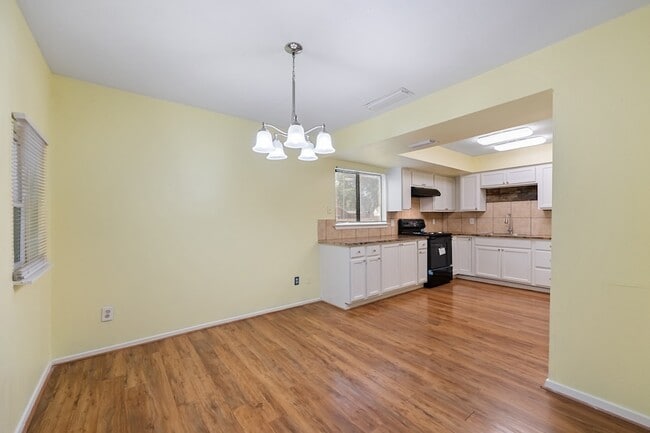 Building Photo - 7418 Boisenberry Ln