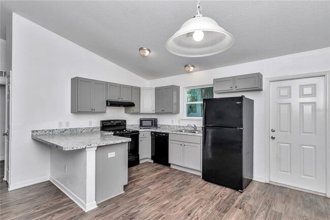 Building Photo - 5936 NW 56th Pl