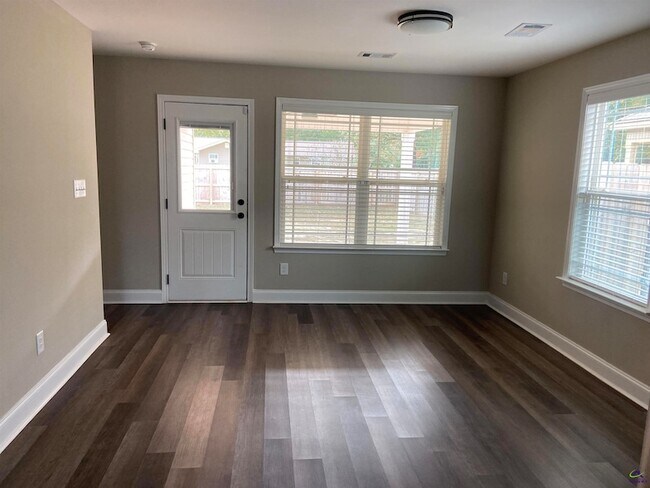 Building Photo - 315 Lasso Drive