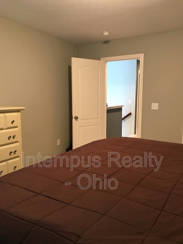 Building Photo - 5081 Dinard Way