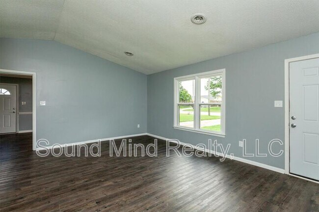 Building Photo - 1309 Sportsman Trail