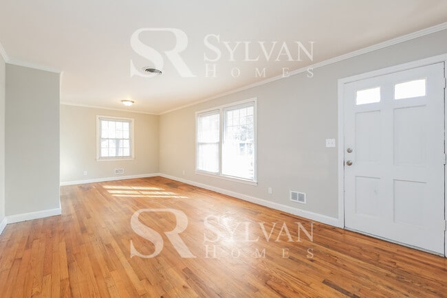 Building Photo - At Last, This Is What You Have Been Searching For!