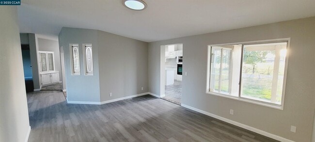 Building Photo - 5750 Sellers Ave