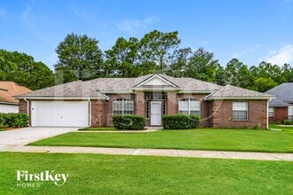 Building Photo - 5714 Plum Hollow Dr W