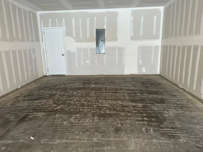 Building Photo - 1106 Harmony Trl
