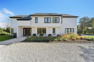 Building Photo - 32 Tanners Neck Ln