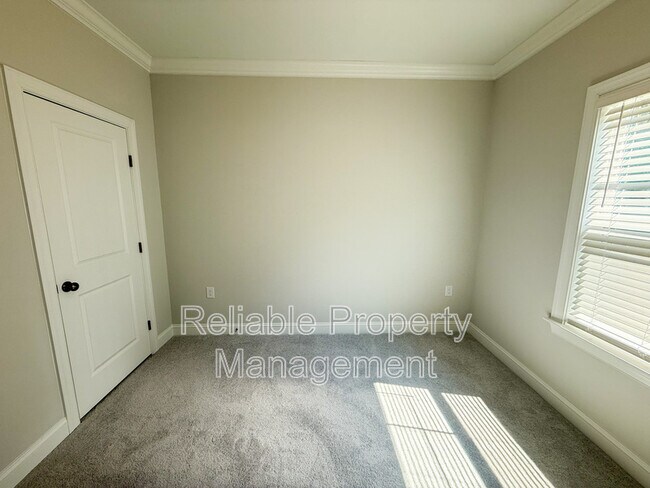 Building Photo - 536 Tanner Lk Ln