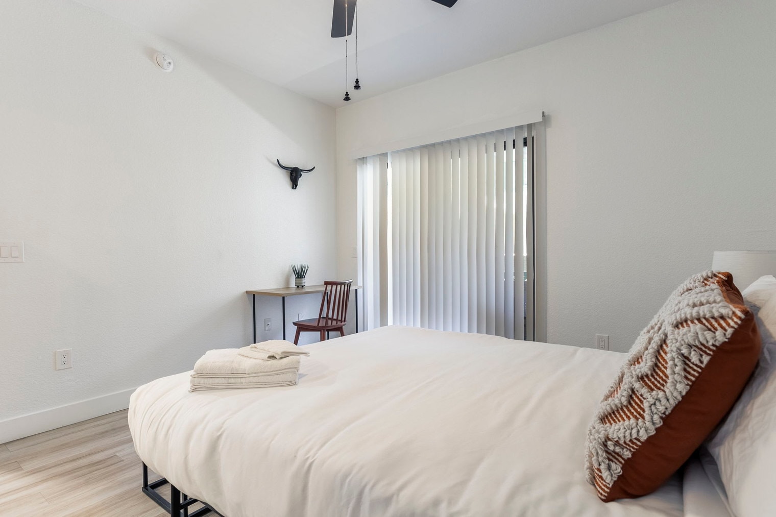 Building Photo - 15608 N 71st St