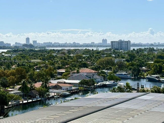 Building Photo - 13499 Biscayne Blvd