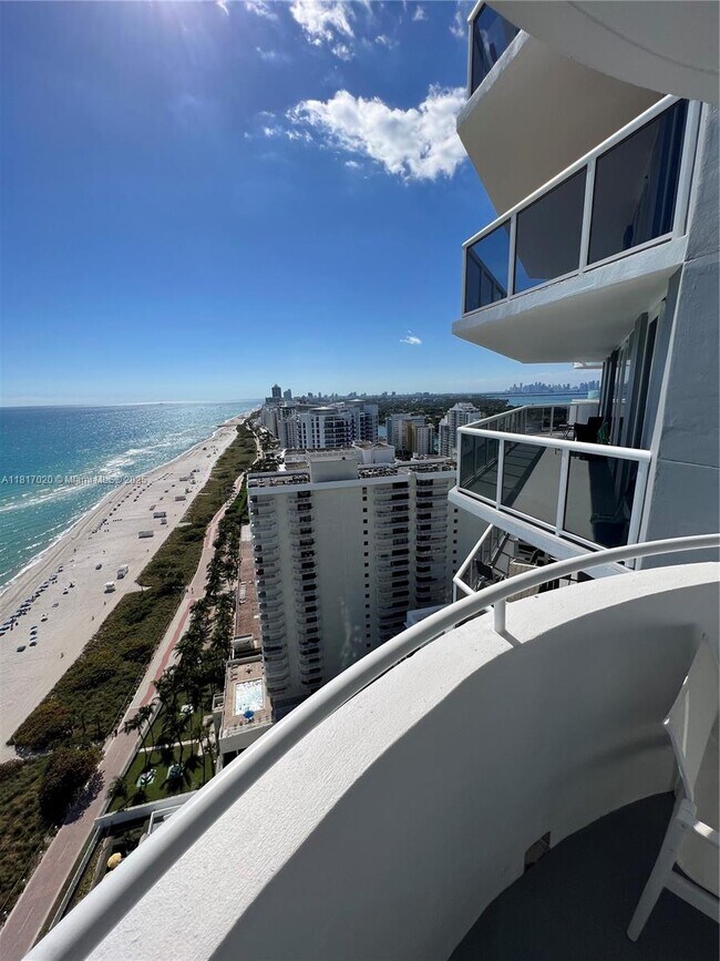 Building Photo - 6301 Collins Ave