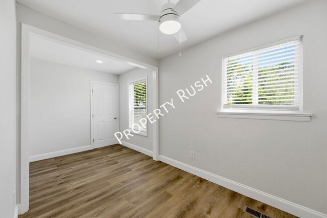 Building Photo - 6107 Vance Cir