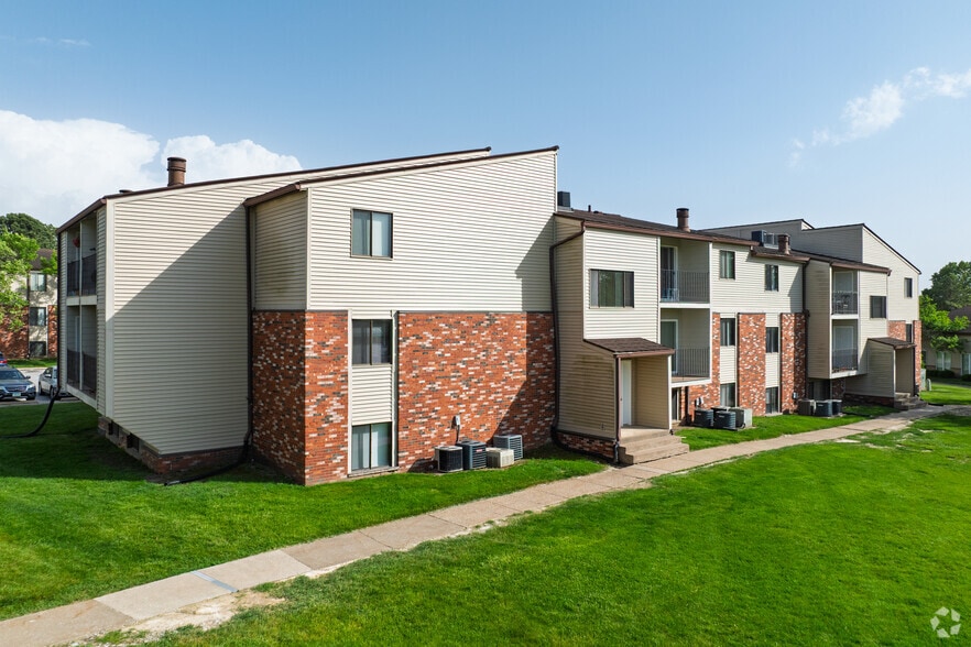 Primary Photo - Indian Ridge Apartments