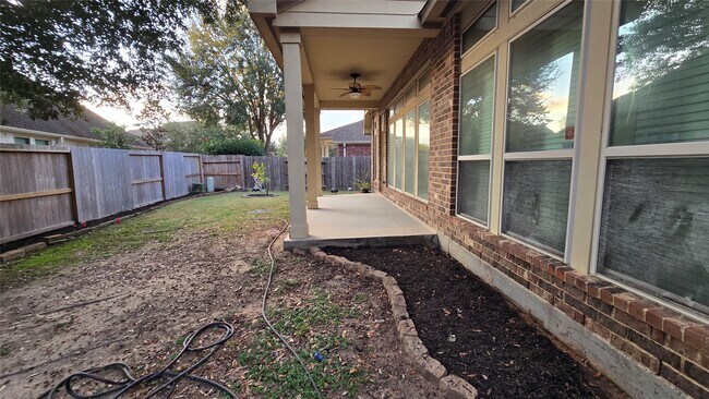 Building Photo - 17511 Browning Trace Ln