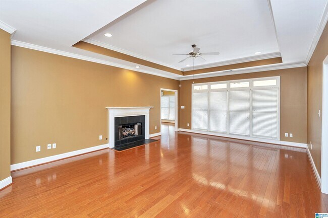 Building Photo - 5126 English Turn