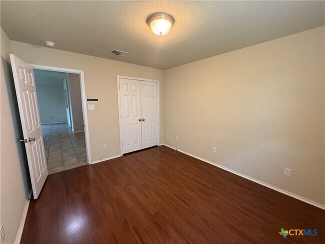 Building Photo - 1314 Briscoe Ct
