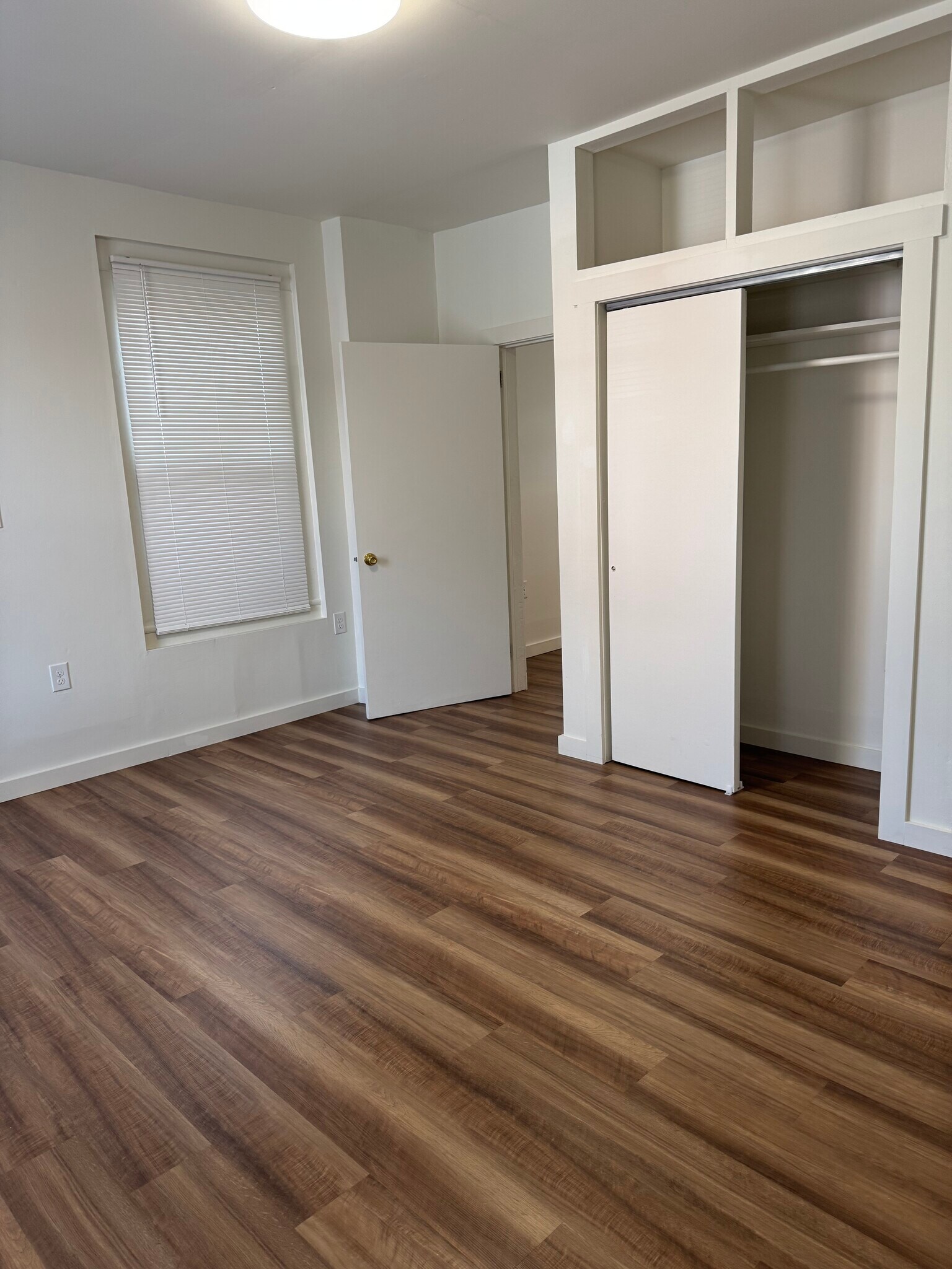 Building Photo - 440 B Aly