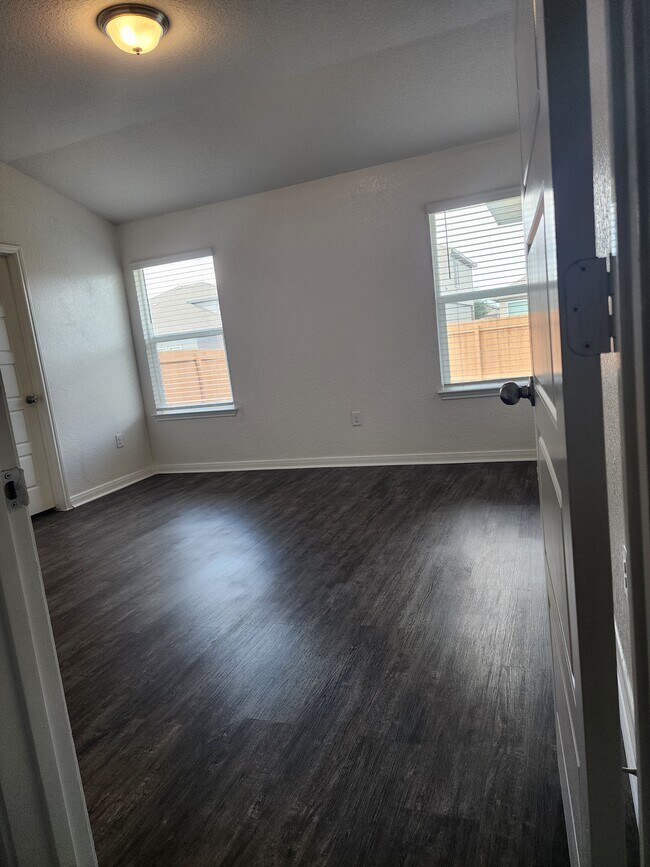 Building Photo - 2135 Firefall Dr