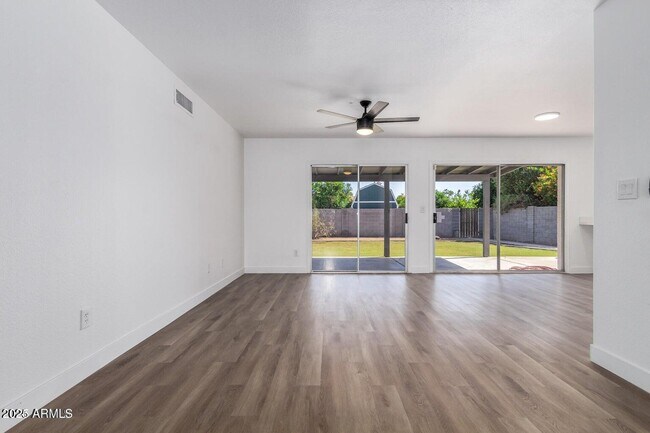 Building Photo - 1713 W Cortez Cir