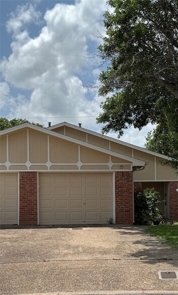 Building Photo - 11913 Metmora Ct
