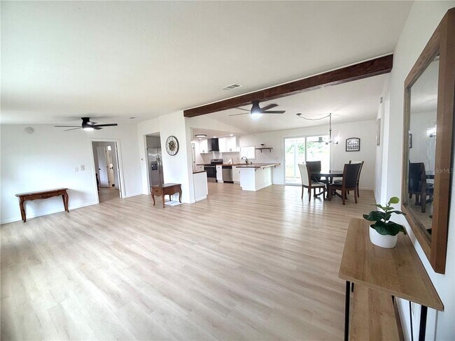 Building Photo - 6623 SW 84th St