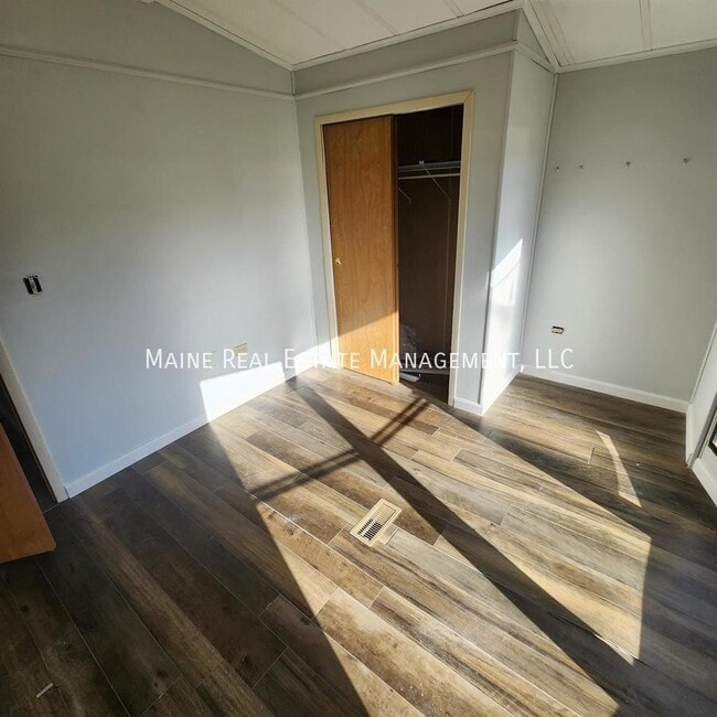 Building Photo - 14 Bunchberry Ct