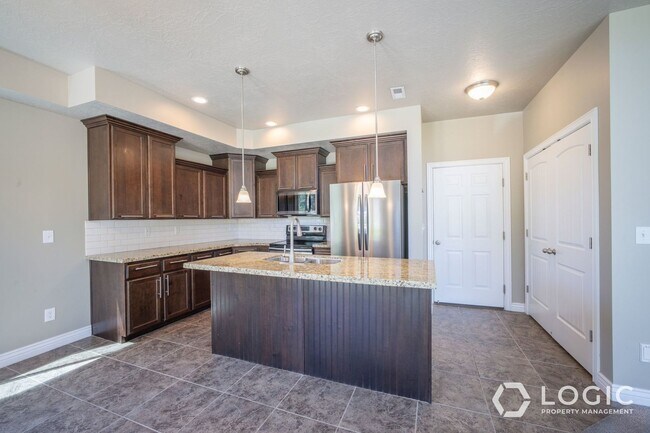 Building Photo - 10233 S Mystic Brook Way