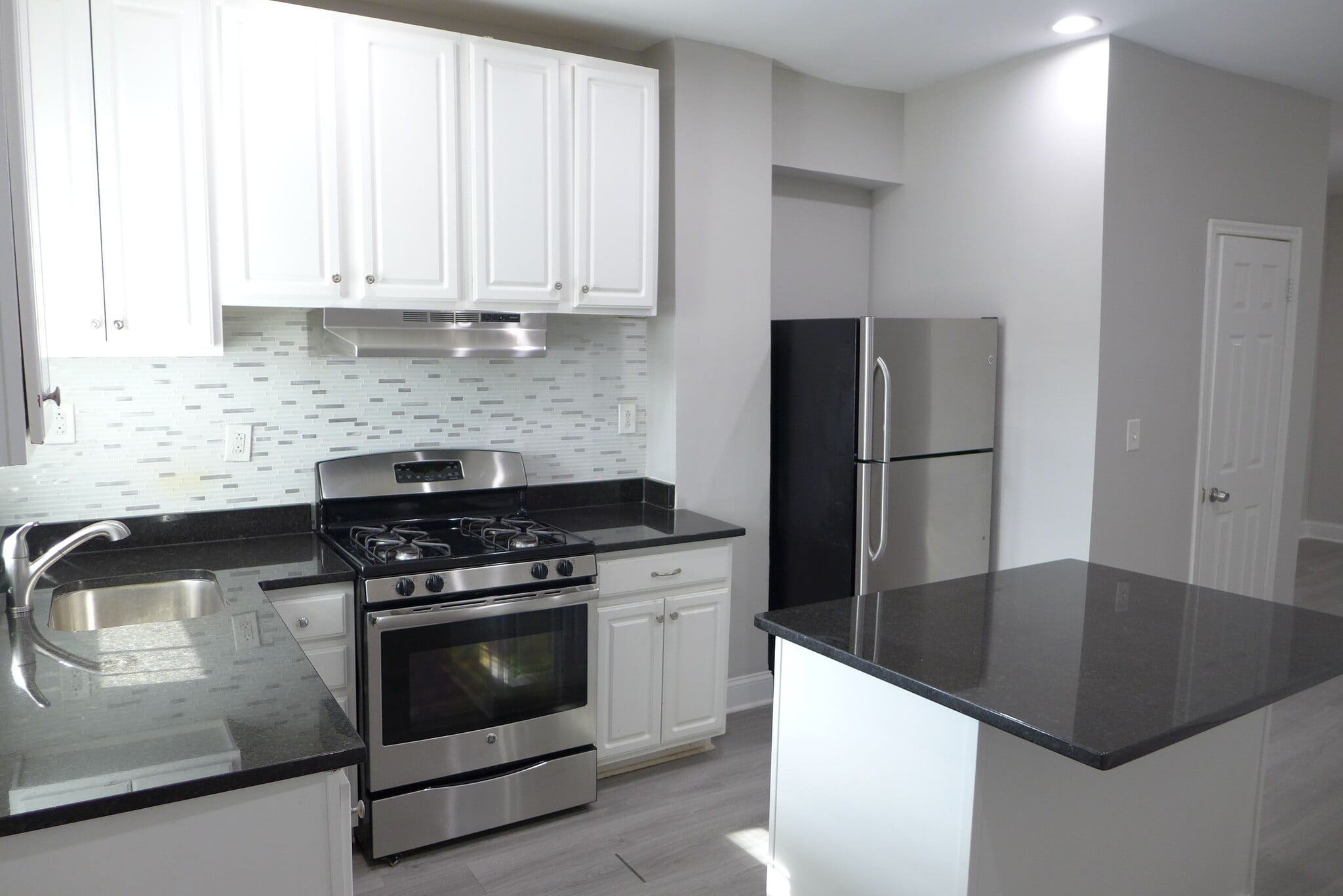 Building Photo - 619 McKewin Ave