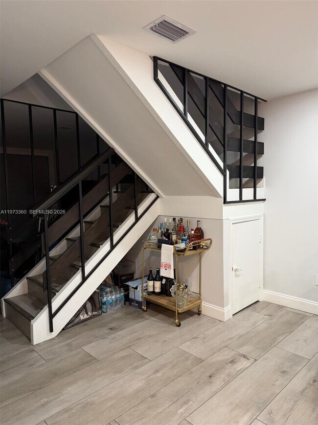 Building Photo - Southwest 102nd Place, Miami, FL 33173 - 3 BR 2.5 BA townhouse