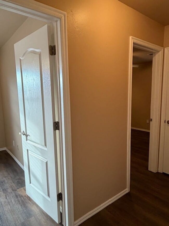 Building Photo - Updated Duplex - Mustang Schools - Open Floorplan - Gated Community