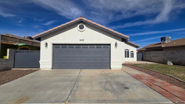 Building Photo - 1602 San Francisco St