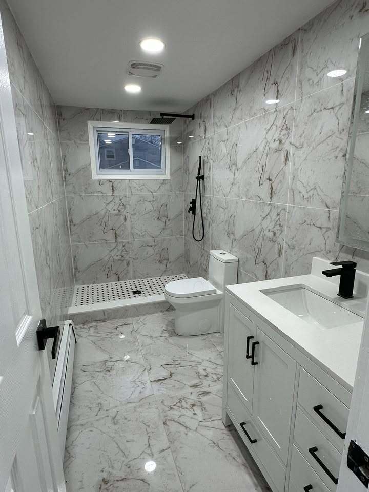 Building Photo - 202 Crystal Brook Hollow Rd