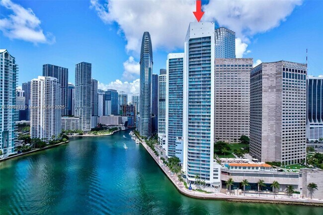 Building Photo - 335 S Biscayne Blvd