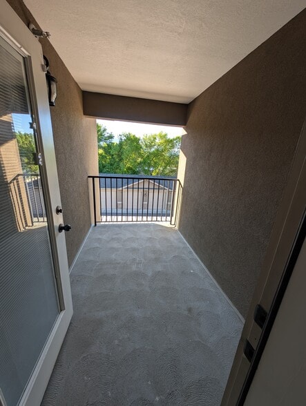Master balcony - South facing - 909 S Main St