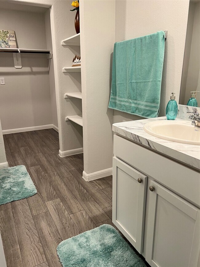 Building Photo - 1266 Rd 5720