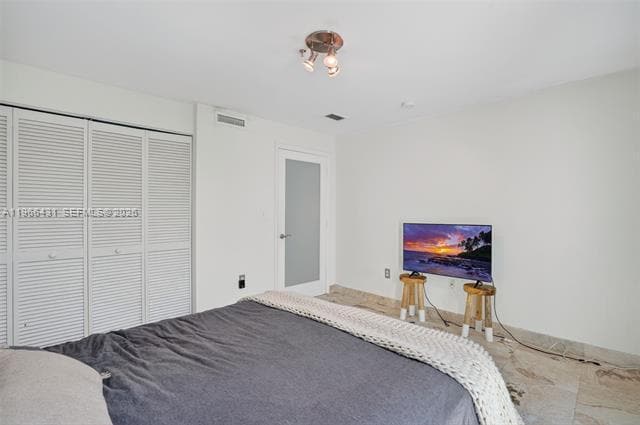 Building Photo - 7744 Collins Ave