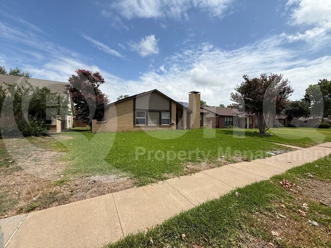 Building Photo - 2929 Holy Cross Ln